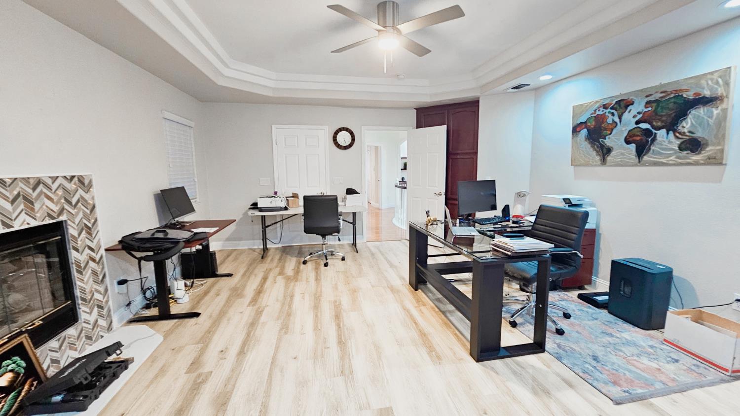 2625 E Sean Ave, Fresno, CA 93720