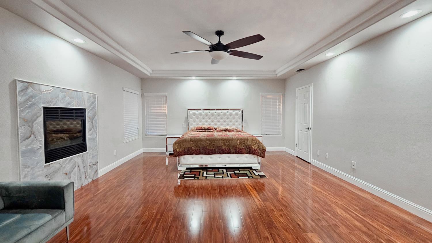 2625 E Sean Ave, Fresno, CA 93720