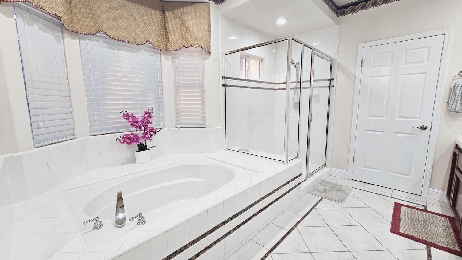 2625 E Sean Ave, Fresno, CA 93720