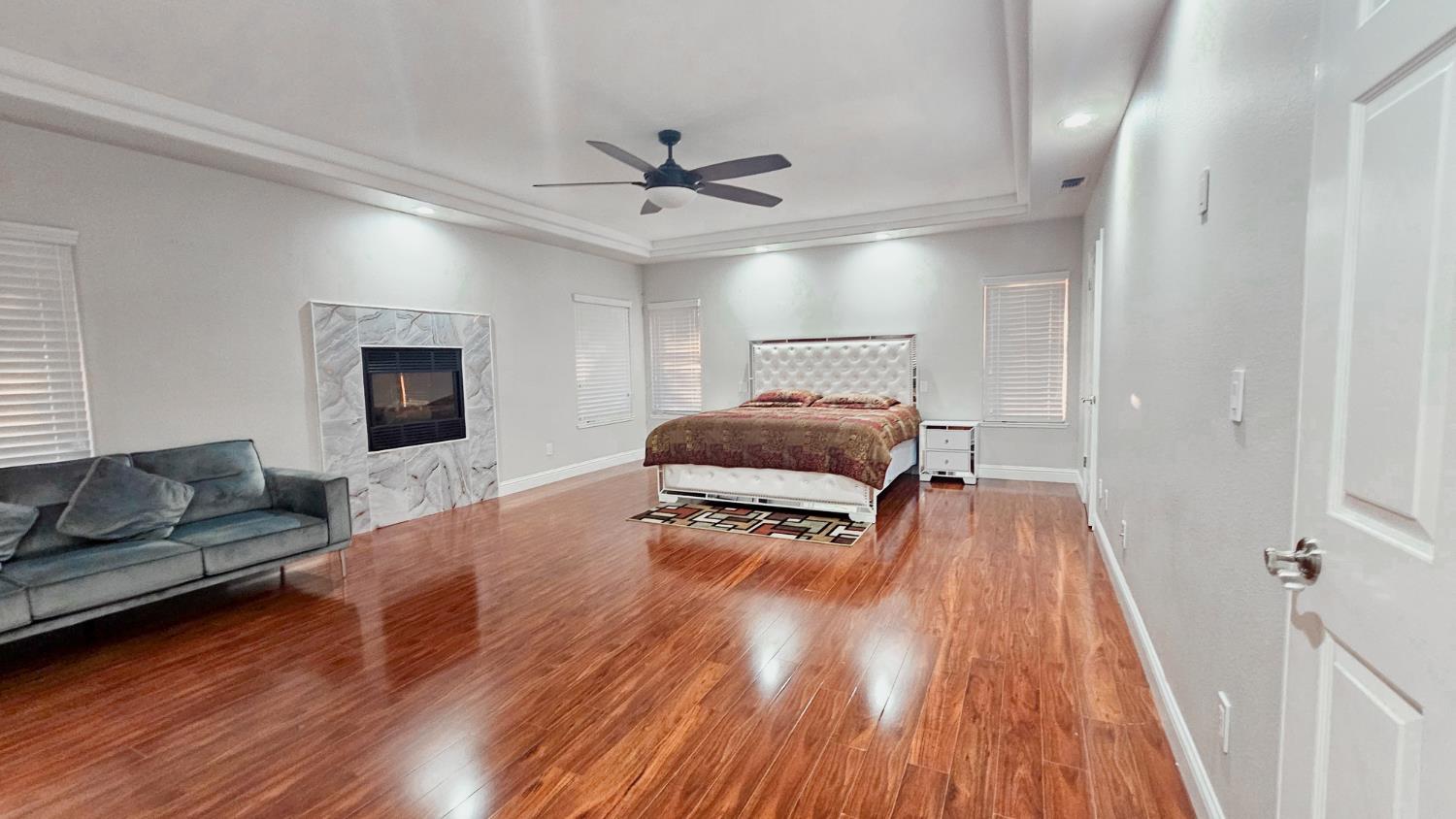 2625 E Sean Ave, Fresno, CA 93720