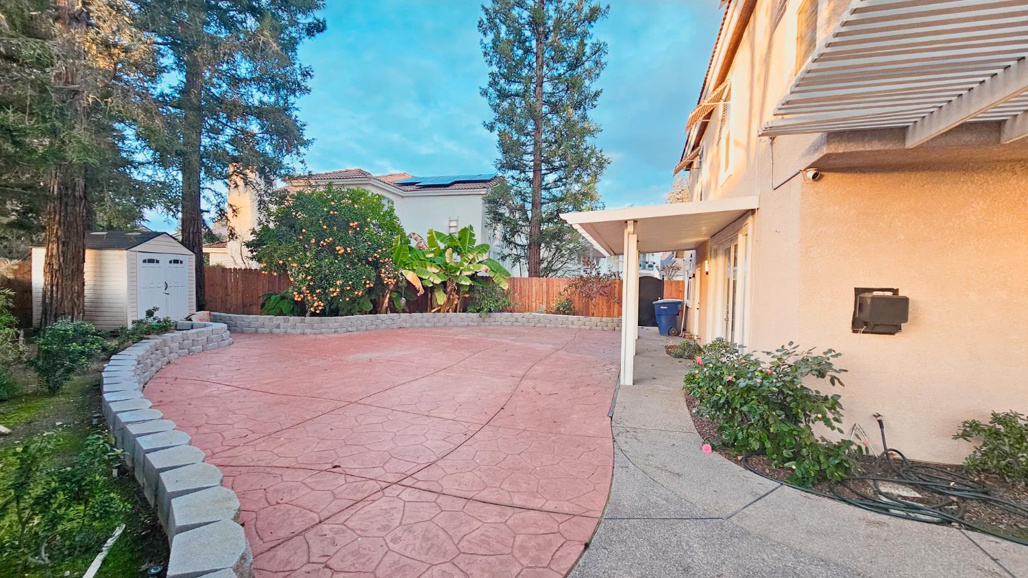 2625 E Sean Ave, Fresno, CA 93720