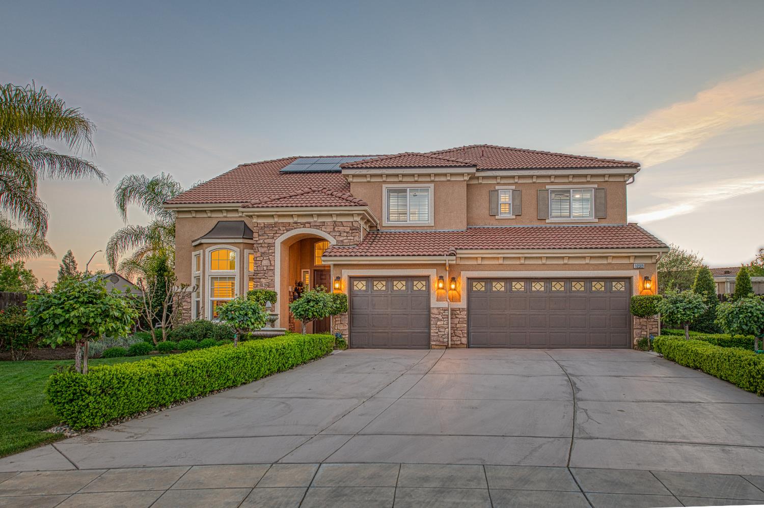 10509 N Sierra Vista Ave