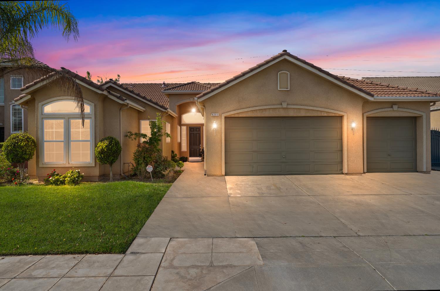 6265 W Menlo Ave